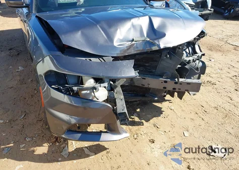 2016 Dodge Charger Sxt z USA, uszkodzony, nr VIN 2C3CDXJG8GH252076